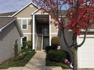 1383 Fox Pointe Cir, Ann Arbor, MI 48108