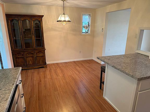 5th image of 1605 6th St