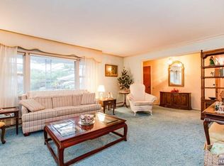 37 Whipple Rd, Wayne, NJ 07470