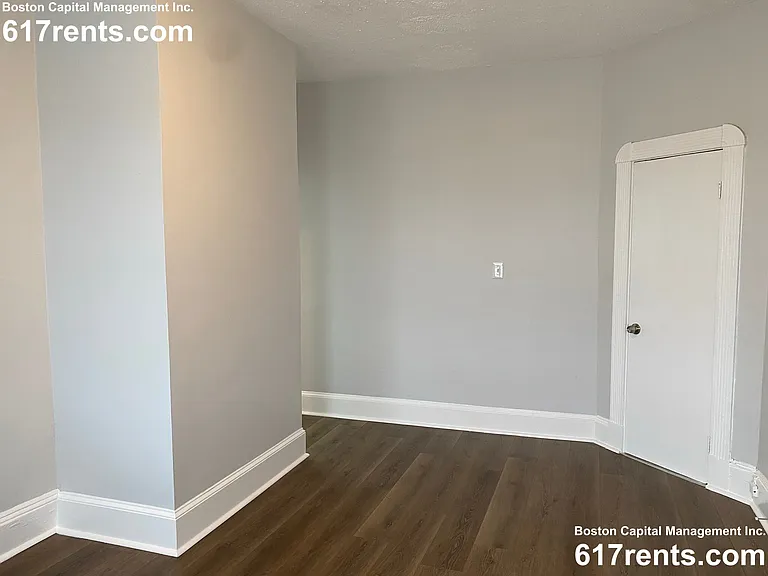 202 Congress Ave #3 — Photo 9