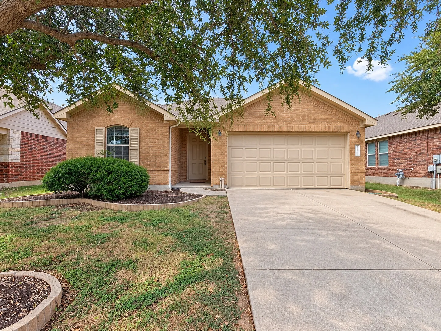 3 bed, 1697 sqft, $2,150 — Photo 1