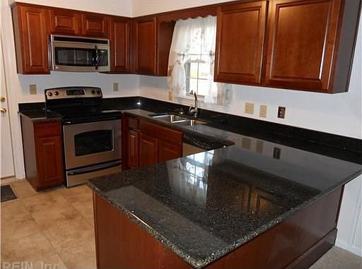 2nd image of 300 McCosh Dr