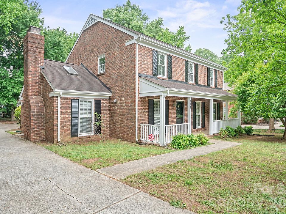 1st image of 1122 Berry Ridge Rd