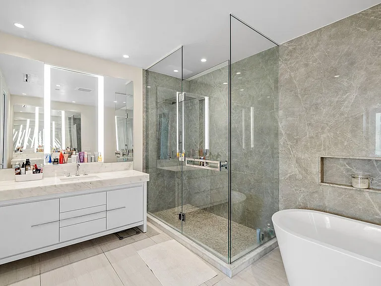 200 SE Mizner Blvd #810 — Photo 20