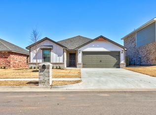 1705 Crimson Lake Blvd, El Reno, OK 73036
