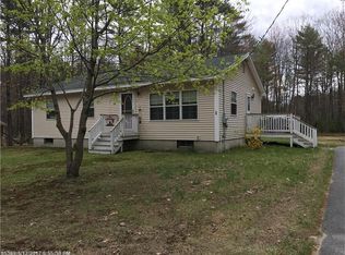 28 Arthur Dr, Steep Falls, ME 04085
