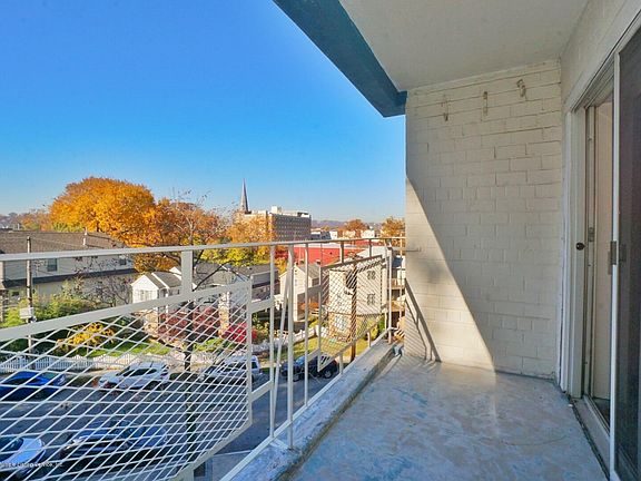 5th image of 20 Cliff St APT 5E