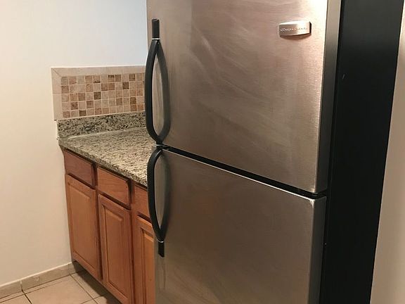 4th image of 546 Main St APT 721