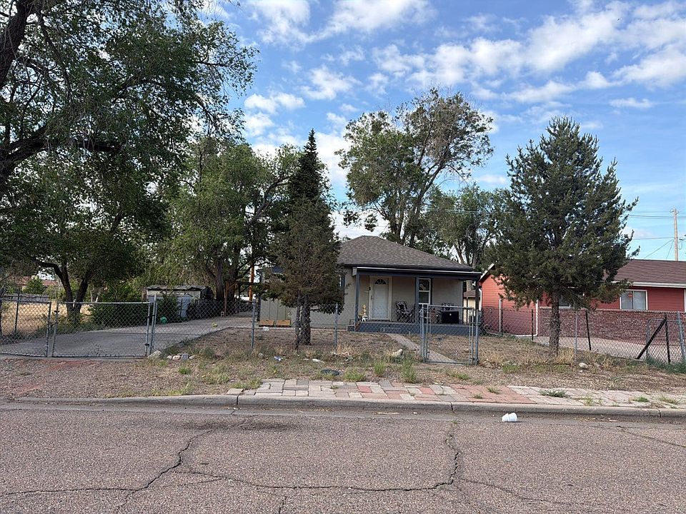 1st image of 1528 E 19th St