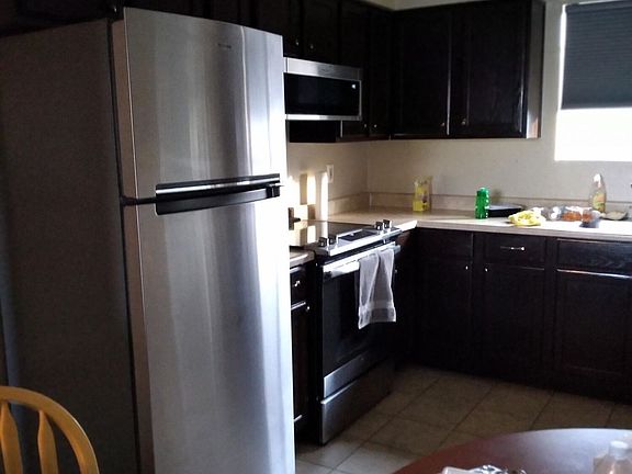 4th image of 2257 W Hidalgo Ave