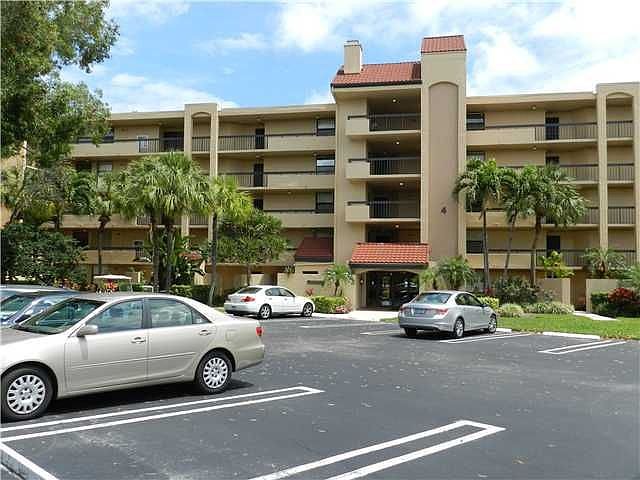 1st image of 2255 Lindell Blvd APT 4403