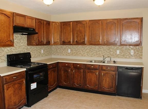 5th image of 609 Nora Ln