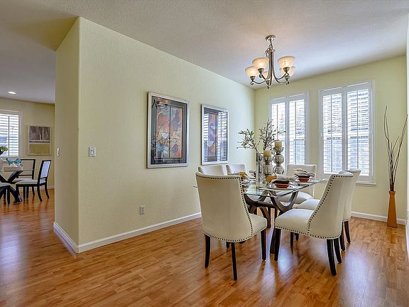 5th image of 2731 Corde Terra Cir