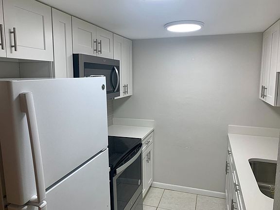 5th image of 5900 22nd Ave N Unit 4