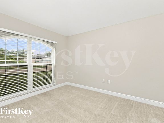 3rd image of 446 Xingu Ct