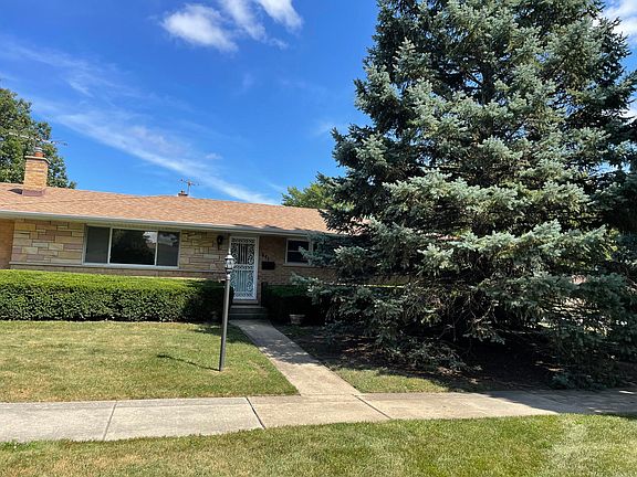 2nd image of 541 Beau Dr