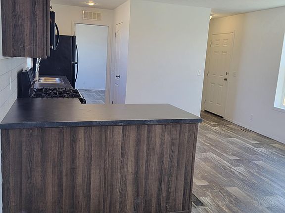3rd image of 228 Golfview Ct #195