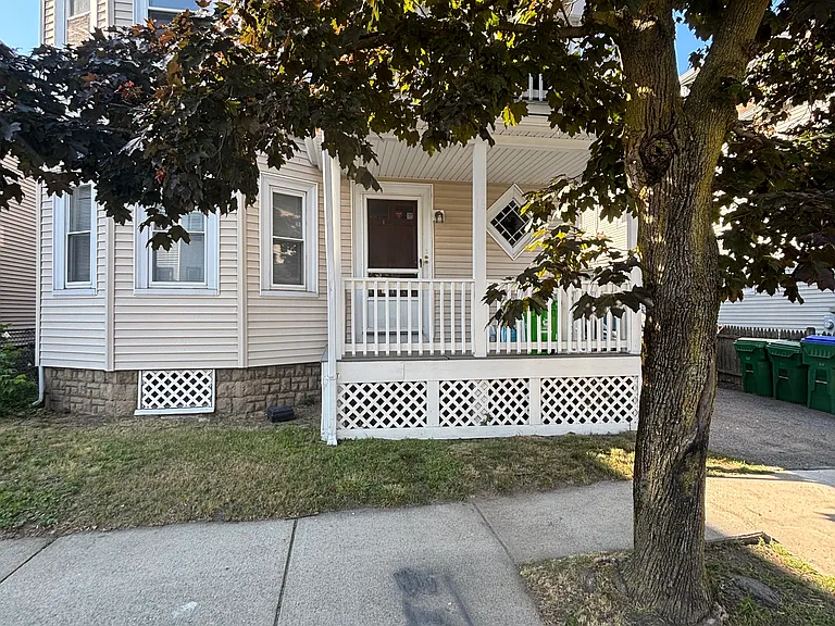 16 Hale Ave #1 — Photo 2
