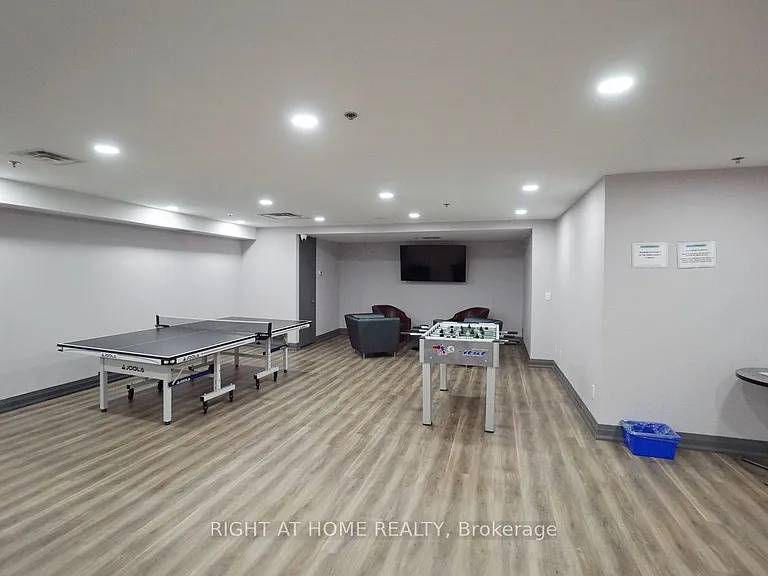 219 Fort York Blvd #3307 — Photo 37