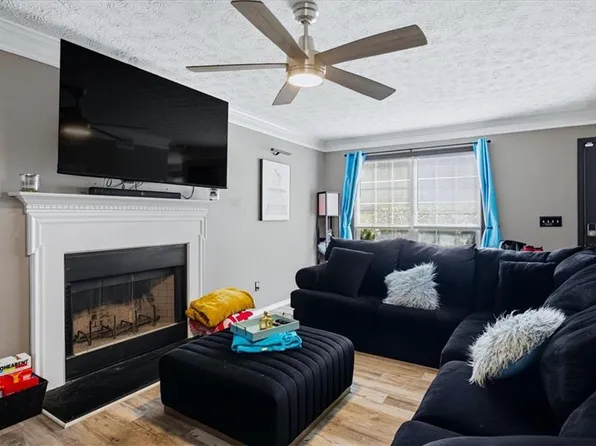 1459 Bridgewater Br, Stone Mountain, GA 30088