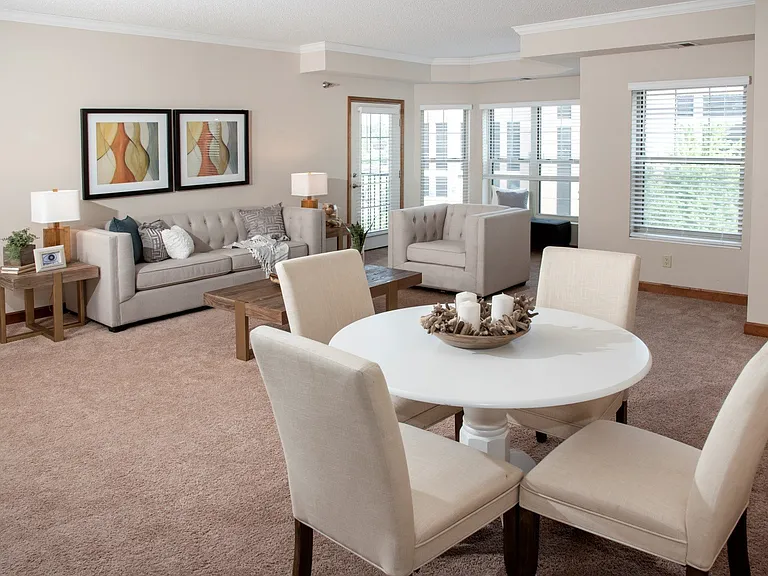 Cornelia Place — Photo 8