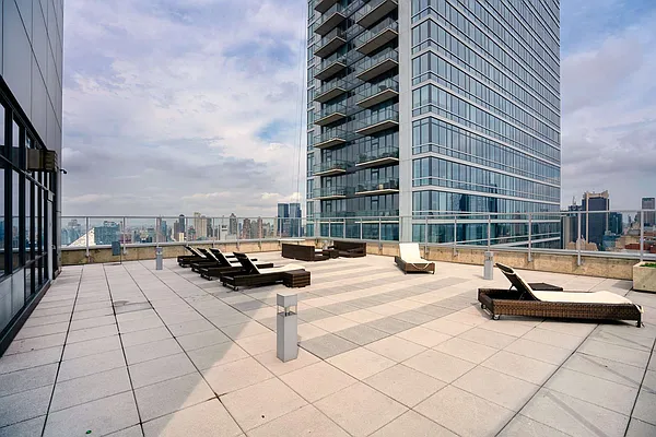 Rented by Keller Williams NYC | media 33