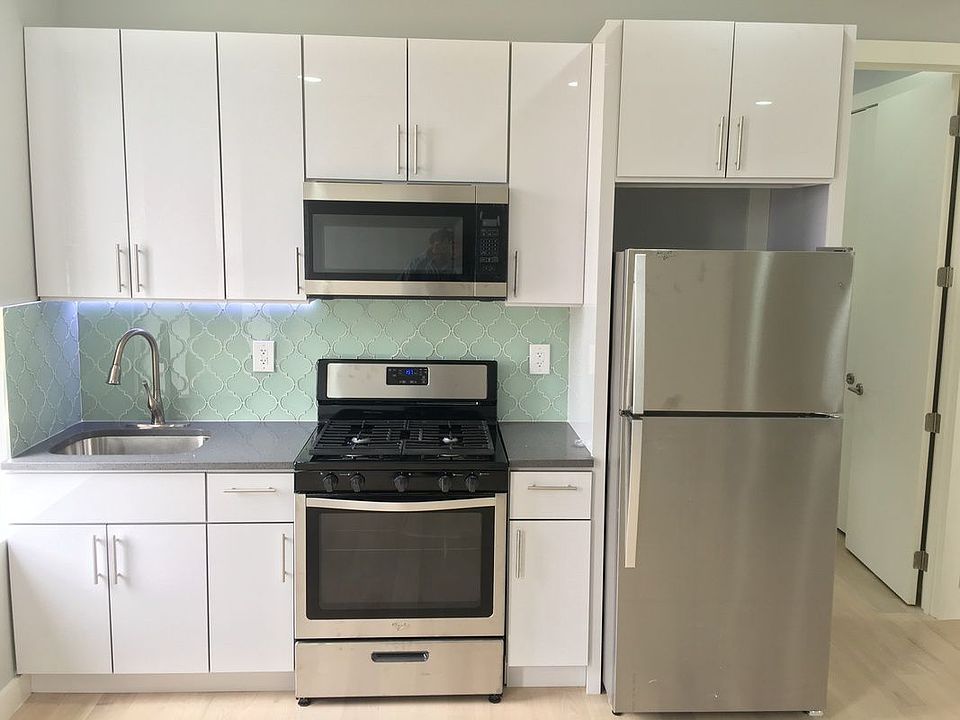 1st image of 164 W 146th St #6