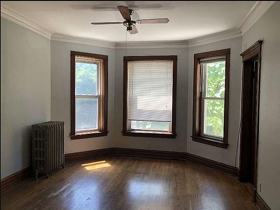5th image of 1460 W Summerdale Ave