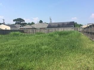 4744 Pecan St, New Orleans, LA 70126