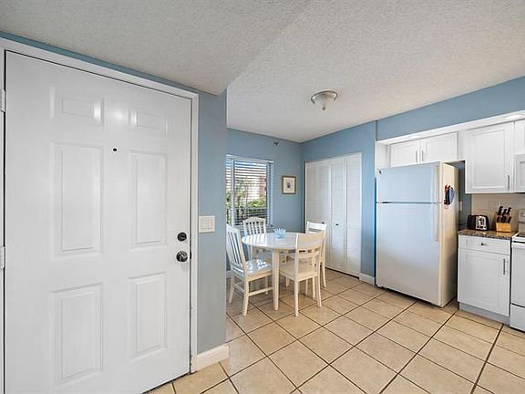 5th image of 275 Palm Ave APT A302