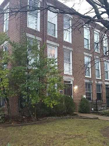 1835 E Capitol St SE #1 Photo 1