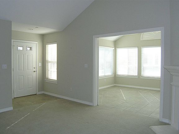 Living room in to sunroom 