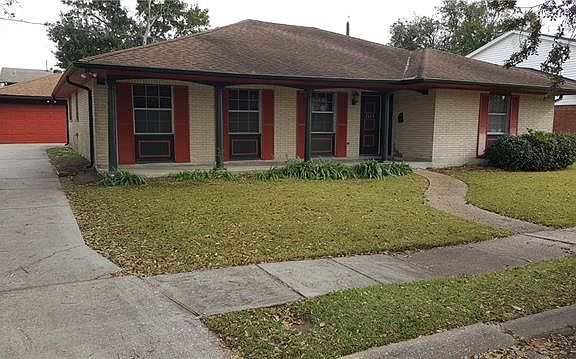 2nd image of 2620 Valentine Ct