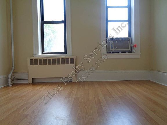 4th image of 2371 37th St APT 3F