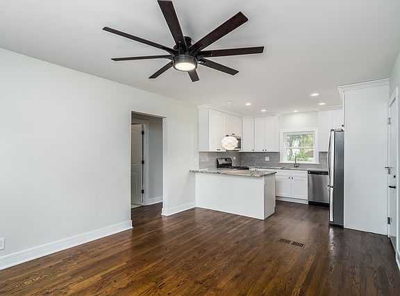 5th image of 423 Bellwood Ave