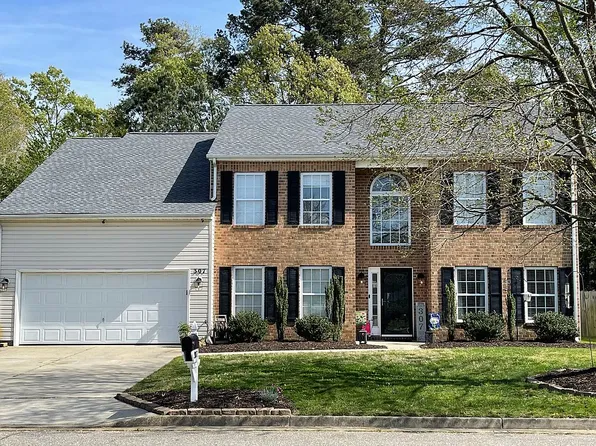 307 Hounds Chase, Yorktown, VA 23693