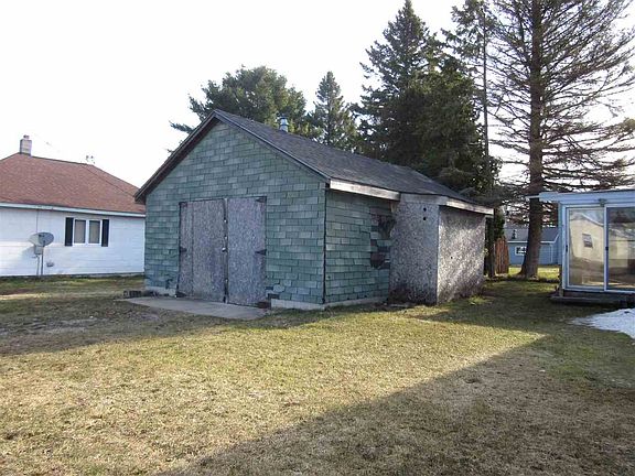 2nd image of 919 W Elk St