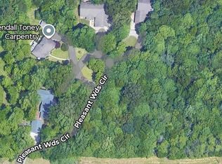 1875 Pleasant Woods Cir, Carbondale, IL 62902