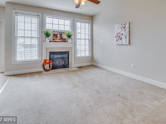5th image of 22104 Havenworth Ln