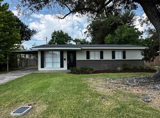 1521 Clover Dr, Lake Charles, LA 70607