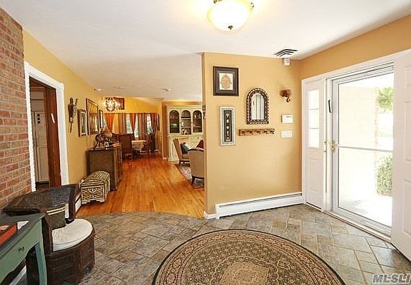 2nd image of 200 Elm Dr