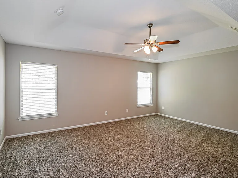 9225 Hawks Run Ln — Photo 9