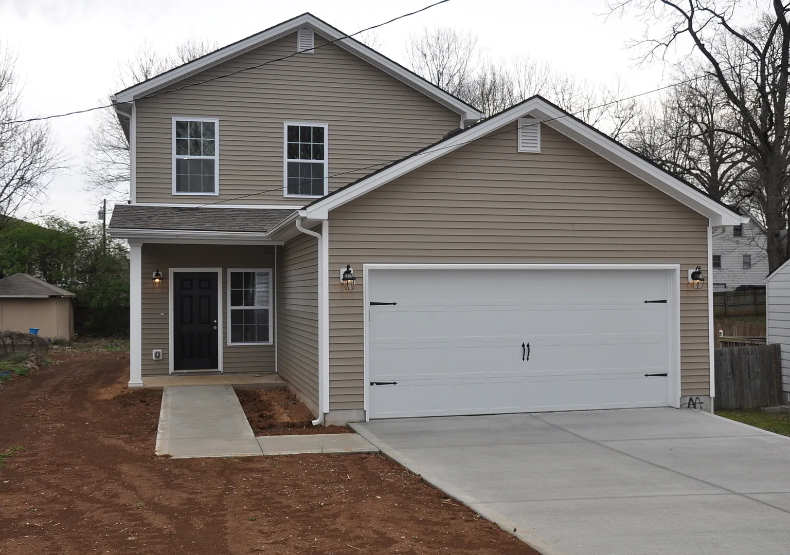 Pre-Leasing Now for Fall Semester 2026 — Photo 1