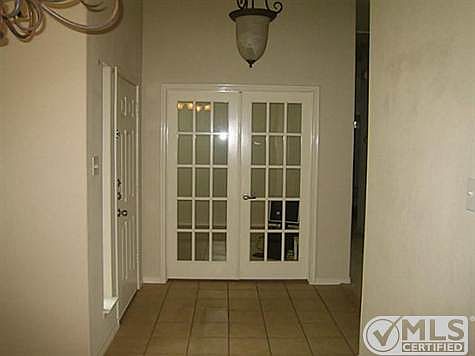 3rd image of 1620 Lake Travis Dr
