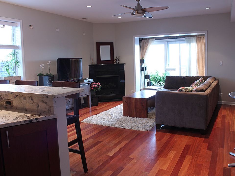 Living Room/Kitchen