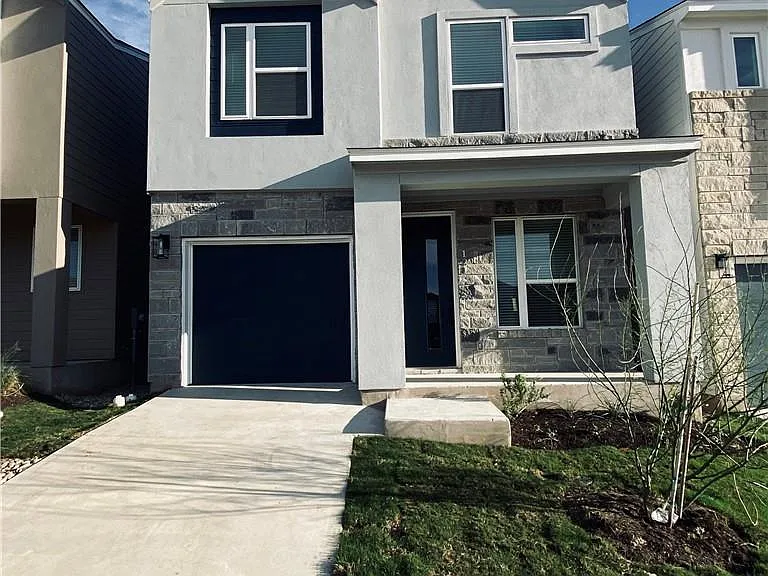 5160 N A W Grimes Blvd #28 — Photo 1