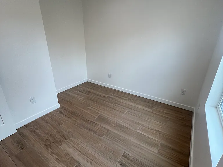 2422 Megan Ct — Photo 8