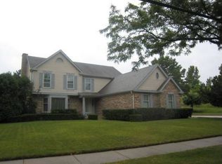 915 W Nichols Rd, Arlington Heights, IL 60004