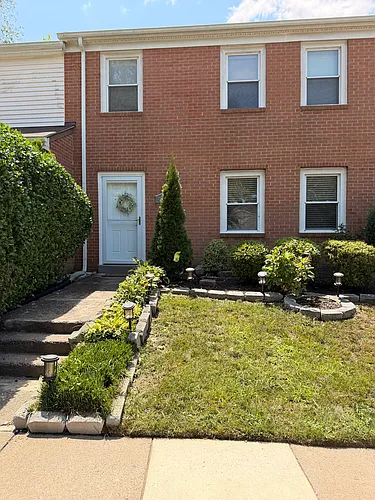 7735 Matisse Way Photo 1