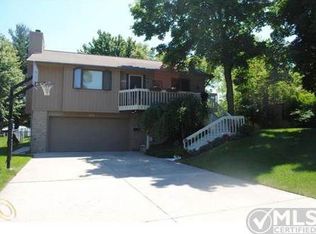 340 N Helen Ave, Rochester, MI 48307